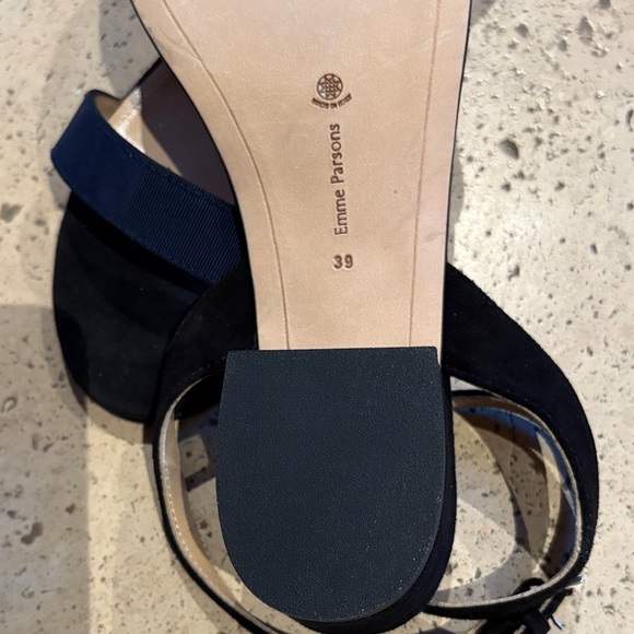 BNWOT Elegant Black & Blue Block Suede Strappy Sandals by Emme Parsons - Picture 5 of 7